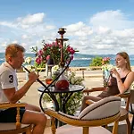 Paradiso Dreams Hotel,