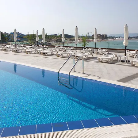 Lejlighedshotel Paradiso Dreams Hotel, 4*