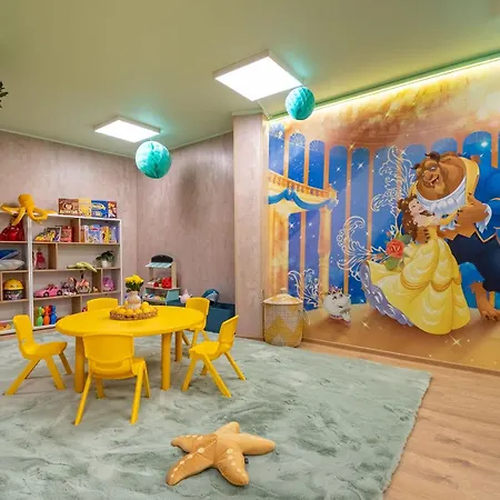 Paradiso Dreams Hotel, 4* נסבר