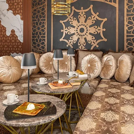 Paradiso Dreams Hotel,
