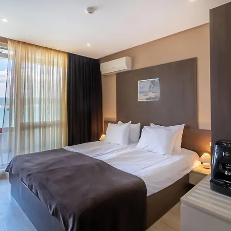 Paradiso Dreams Апартхотел