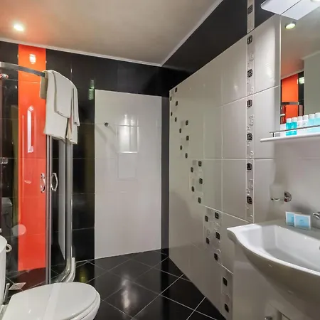 Paradiso Dreams Hotel,