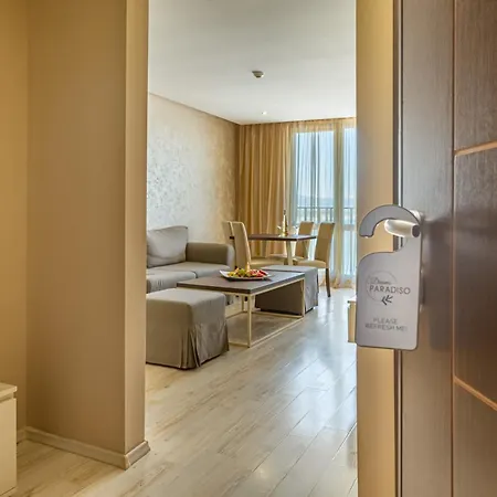 Paradiso Dreams Hotel, 아파트호텔