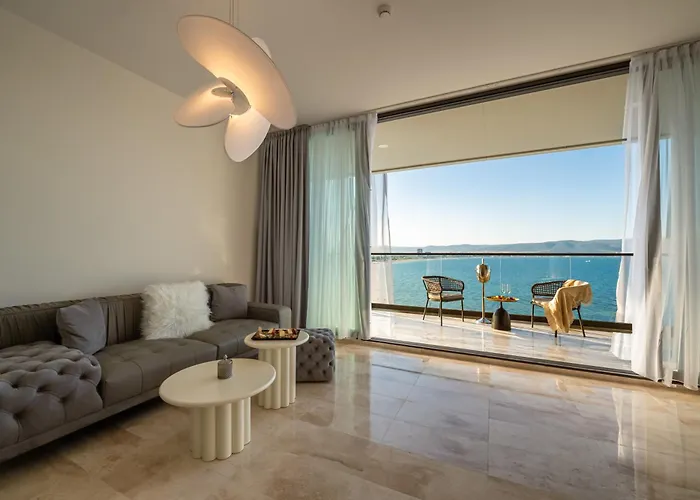 Paradiso Dreams Apartahotel 4*